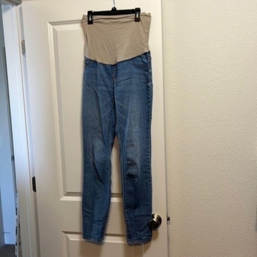Indigo Blue Maternity Women’s blue jeans, size small long.